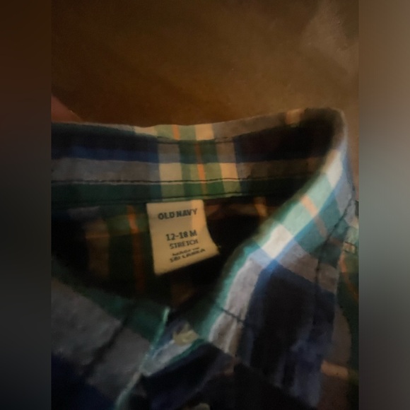 3 dressy infant longs sleeves shirts perfect for Christmas. - Picture 7 of 7